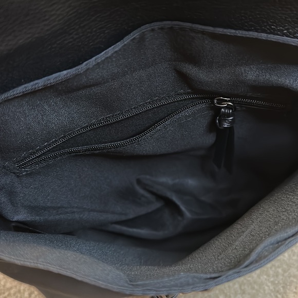 Botkier New York trigger black mini backpack - Picture 5 of 11